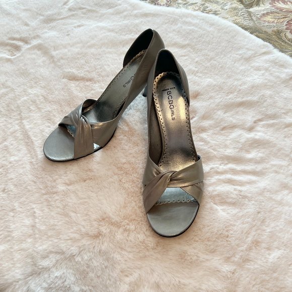 BCB Girls Grey Heels - Size 8B - Picture 1 of 10